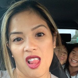 Meet your Posher, Lorelie